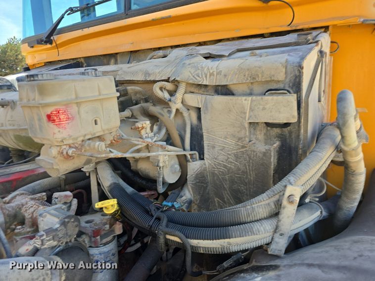 image for item DQ5176 2011 Bluebird Vision school bus