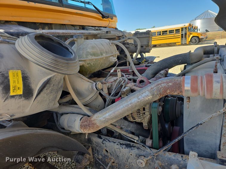 image for item DQ5176 2011 Bluebird Vision school bus