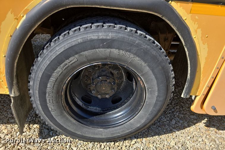 image for item DQ5176 2011 Bluebird Vision school bus