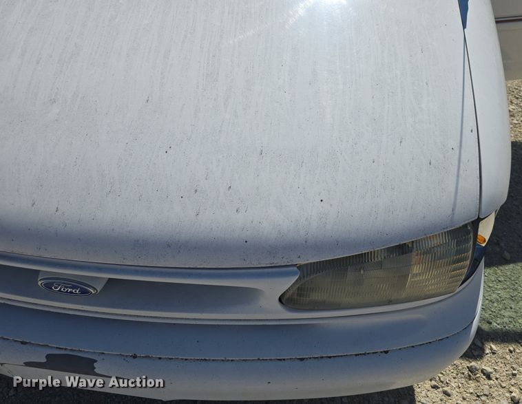 image for item DQ5180 1997 Ford Windstar GL van