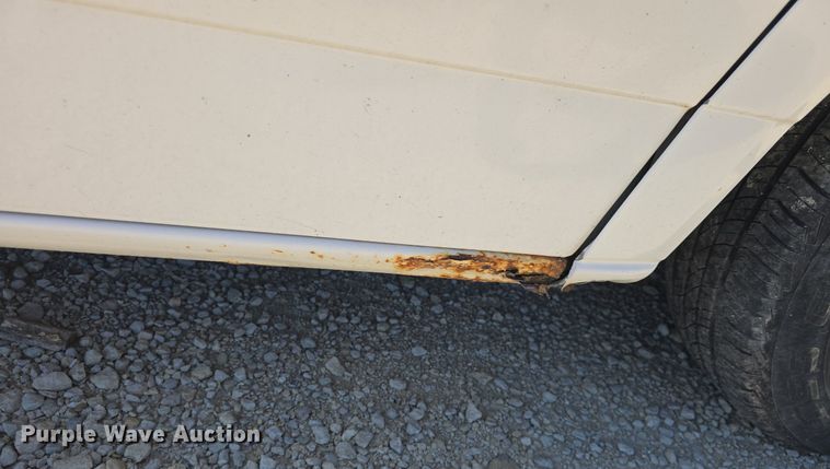 image for item DQ5180 1997 Ford Windstar GL van