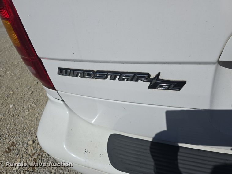 image for item DQ5180 1997 Ford Windstar GL van