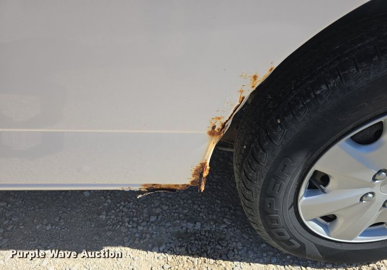 image for item DQ5180 1997 Ford Windstar GL van