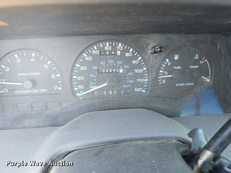 image for item DQ5180 1997 Ford Windstar GL van