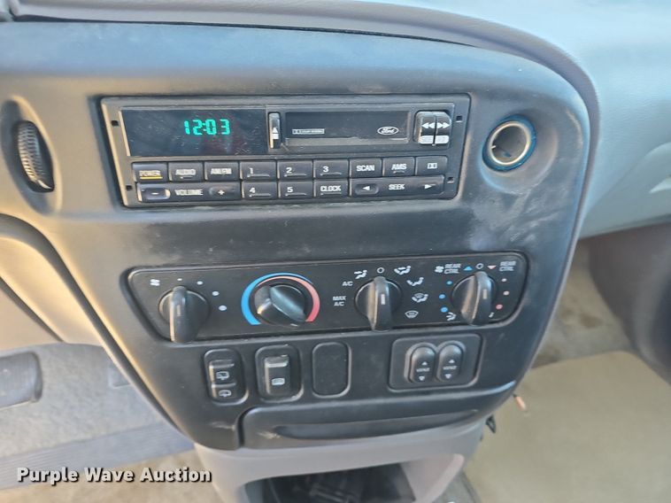 image for item DQ5180 1997 Ford Windstar GL van