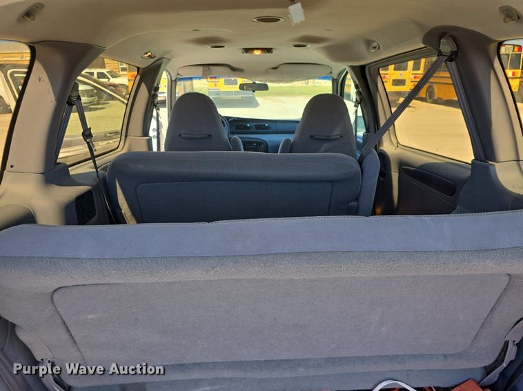 image for item DQ5180 1997 Ford Windstar GL van