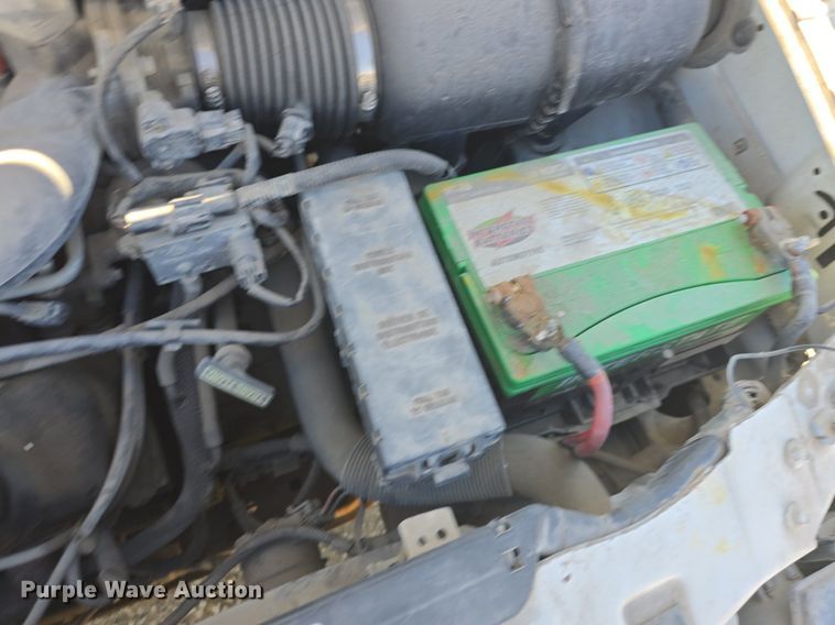 image for item DQ5180 1997 Ford Windstar GL van