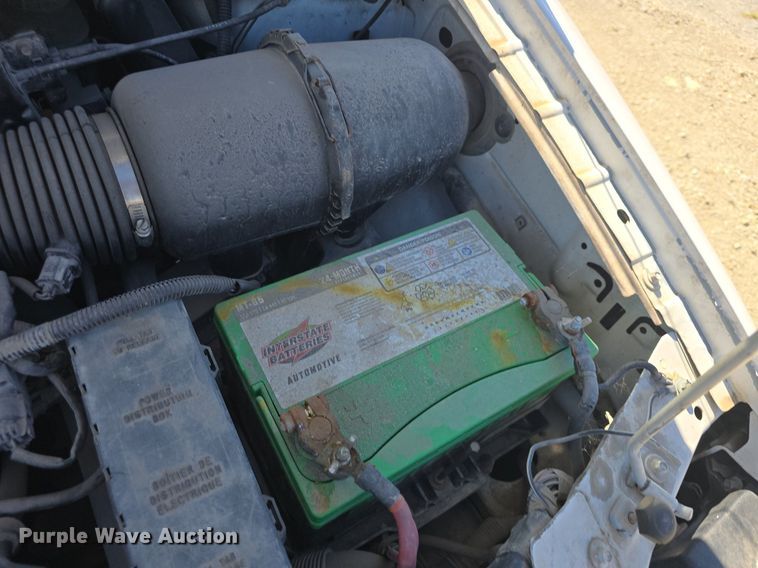 image for item DQ5180 1997 Ford Windstar GL van