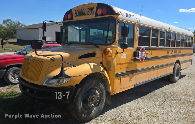image for item DQ5181 2013 IC PB10500 school bus