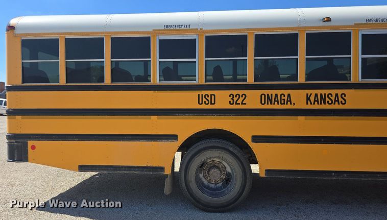 image for item DQ5181 2013 IC PB10500 school bus
