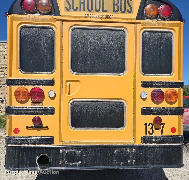 image for item DQ5181 2013 IC PB10500 school bus