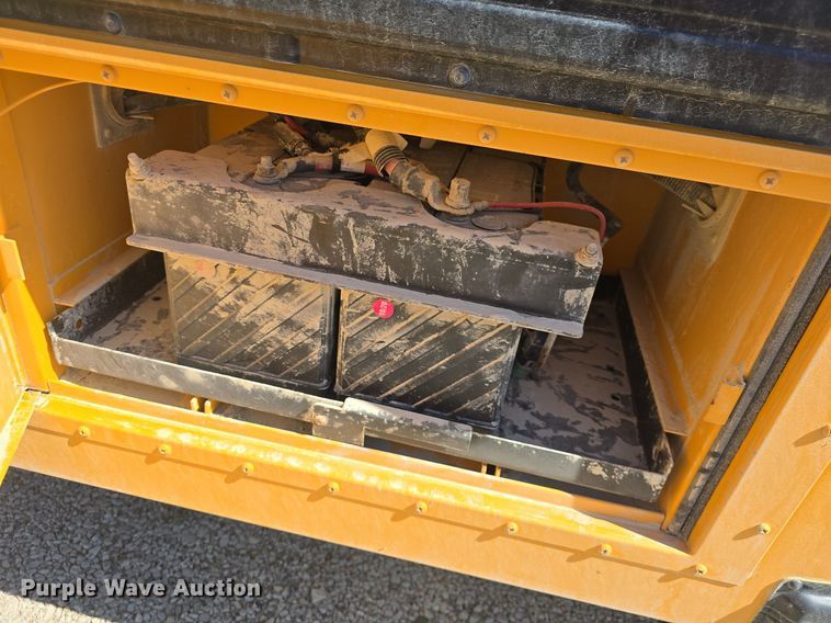 image for item DQ5181 2013 IC PB10500 school bus