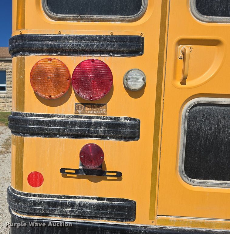 image for item DQ5181 2013 IC PB10500 school bus