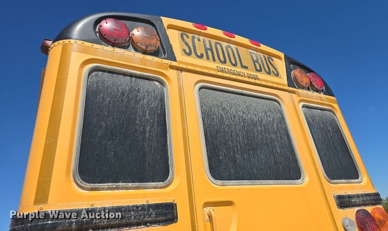 image for item DQ5181 2013 IC PB10500 school bus