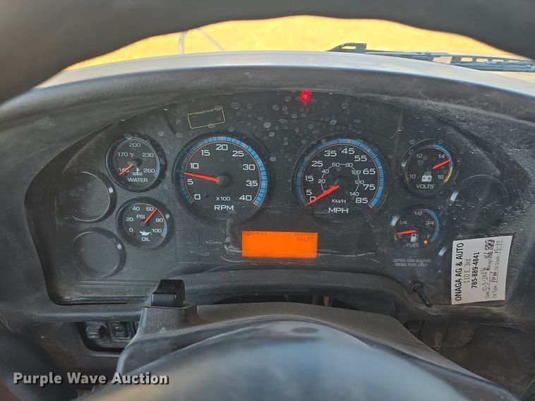 image for item DQ5181 2013 IC PB10500 school bus