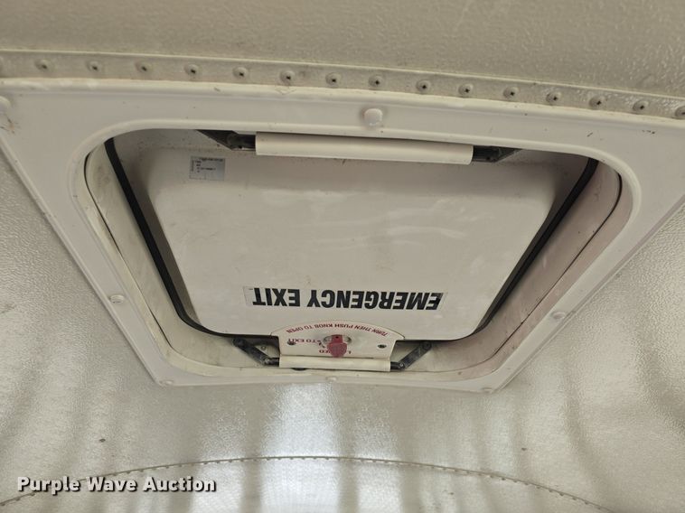 image for item DQ5181 2013 IC PB10500 school bus