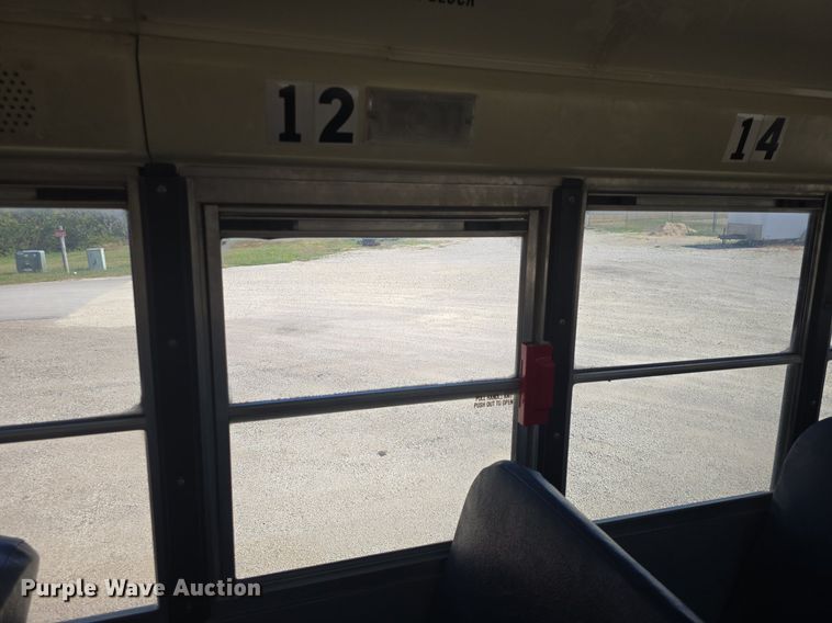 image for item DQ5181 2013 IC PB10500 school bus