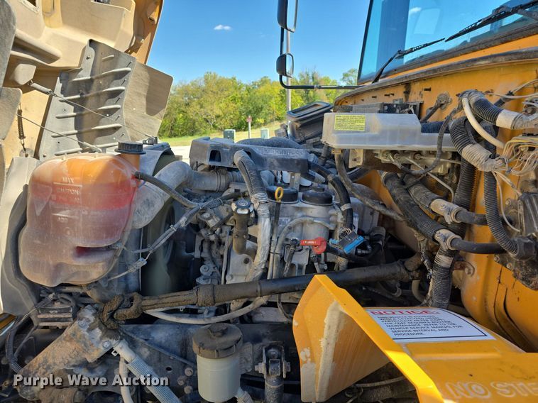 image for item DQ5181 2013 IC PB10500 school bus