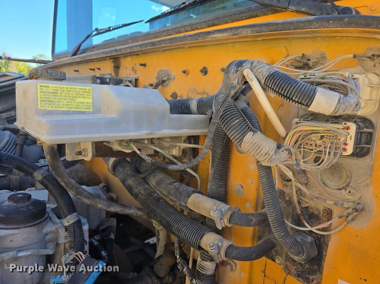 image for item DQ5181 2013 IC PB10500 school bus