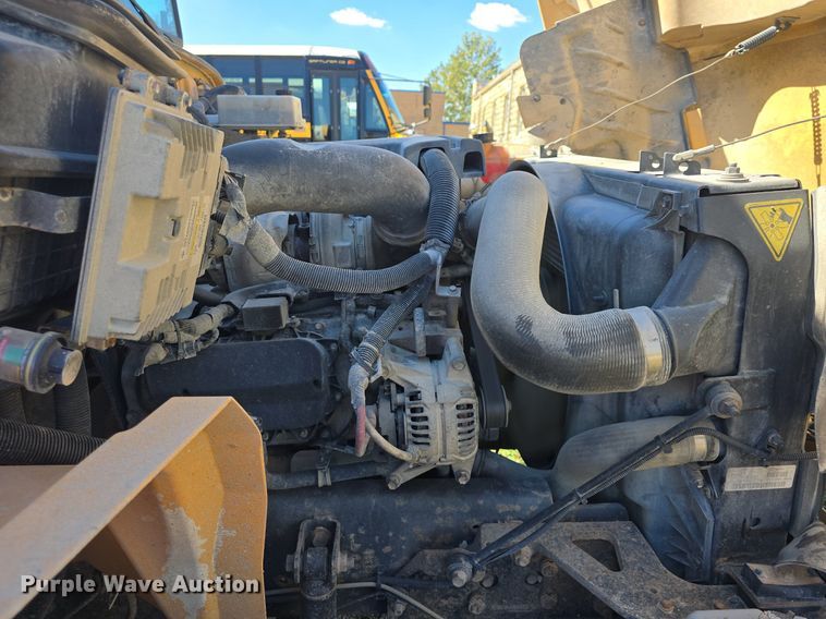 image for item DQ5181 2013 IC PB10500 school bus