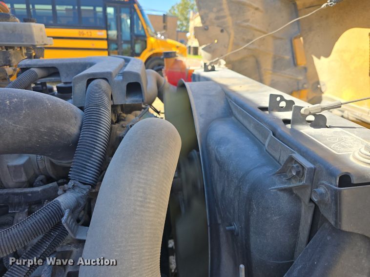 image for item DQ5181 2013 IC PB10500 school bus