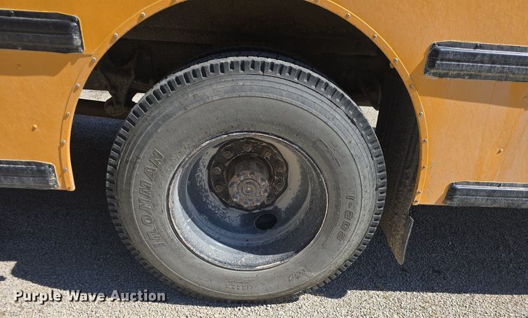 image for item DQ5181 2013 IC PB10500 school bus