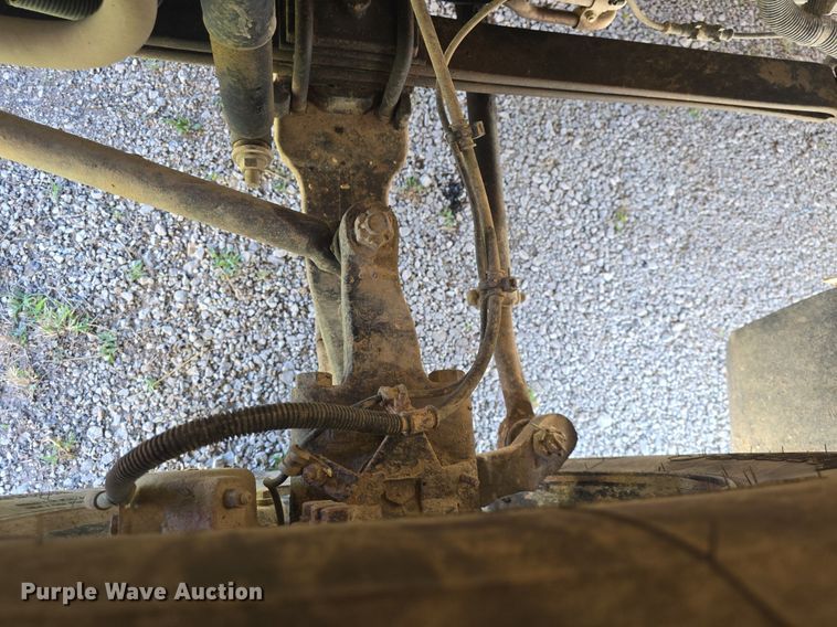 image for item DQ5181 2013 IC PB10500 school bus