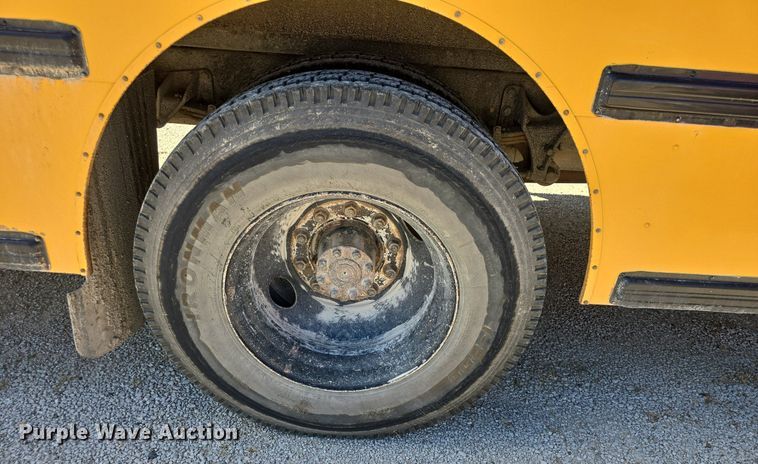 image for item DQ5181 2013 IC PB10500 school bus