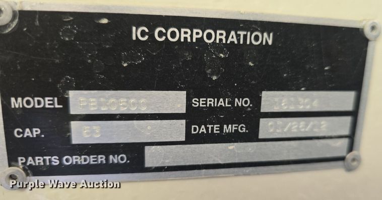 image for item DQ5181 2013 IC PB10500 school bus