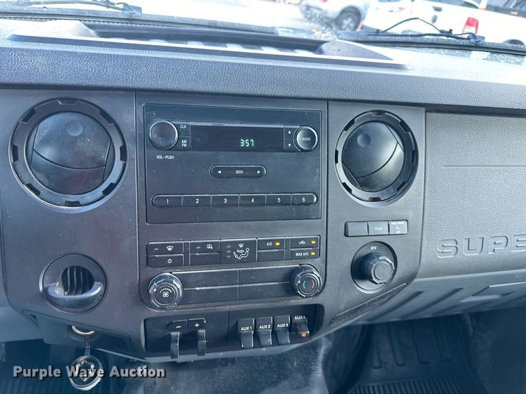 image for item DR2637 2013 Ford F550 Super Duty dump truck