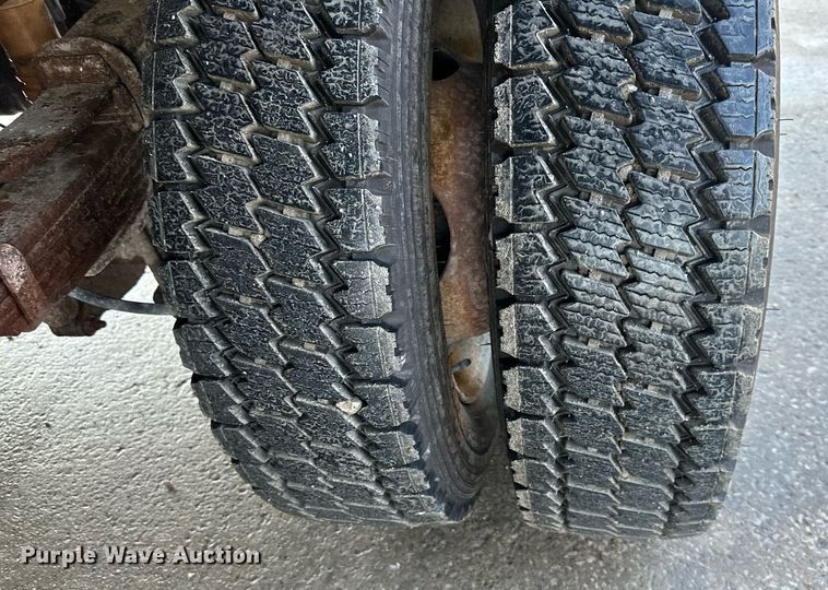 image for item DR2637 2013 Ford F550 Super Duty dump truck