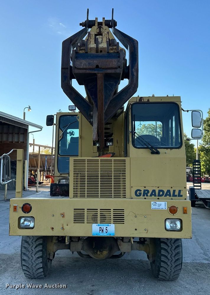 image for item DR2638 1999 Gradall XL4100 wheeled excavator
