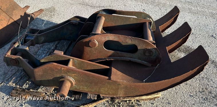 image for item DR2638 1999 Gradall XL4100 wheeled excavator