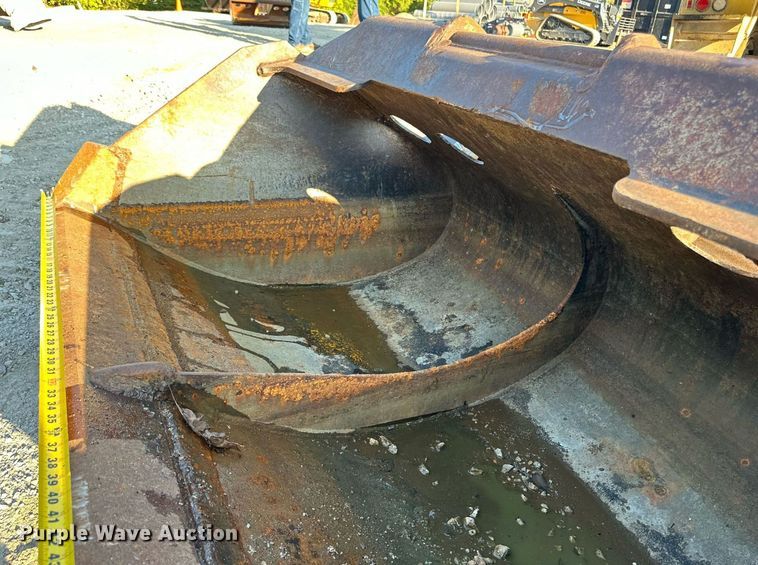 image for item DR2638 1999 Gradall XL4100 wheeled excavator