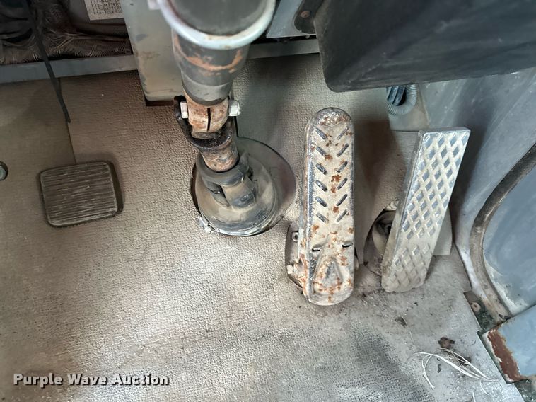 image for item DR2638 1999 Gradall XL4100 wheeled excavator