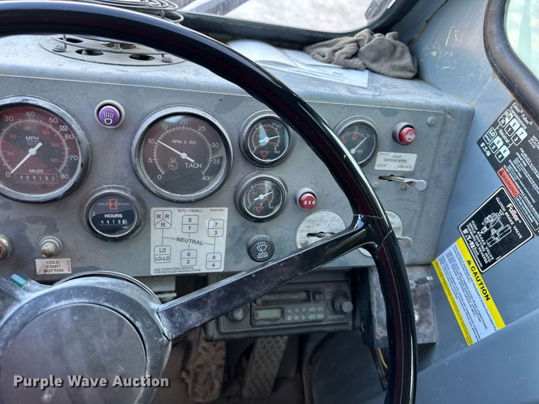 image for item DR2638 1999 Gradall XL4100 wheeled excavator