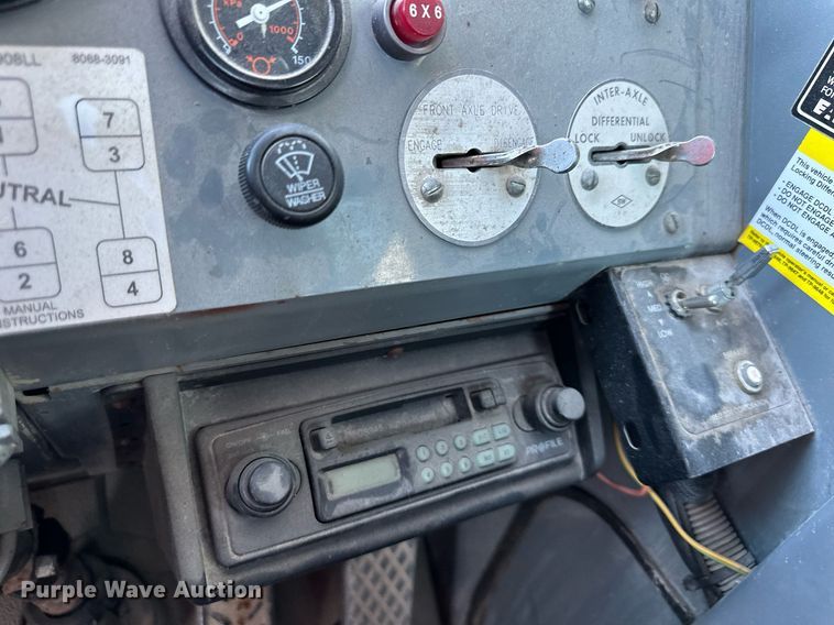 image for item DR2638 1999 Gradall XL4100 wheeled excavator