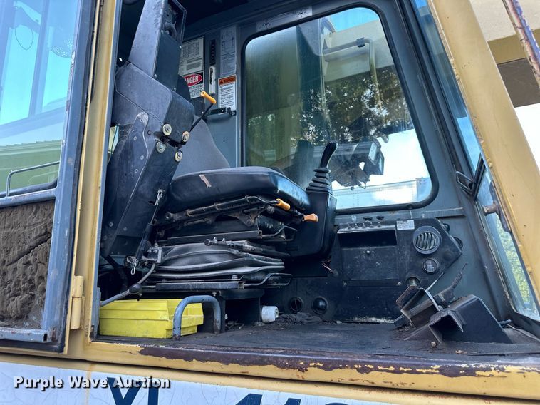 image for item DR2638 1999 Gradall XL4100 wheeled excavator