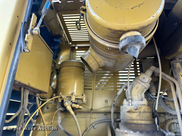 image for item DR2638 1999 Gradall XL4100 wheeled excavator