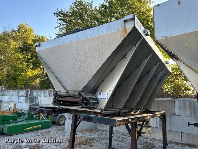 image for item DR2639 Swenson spreader