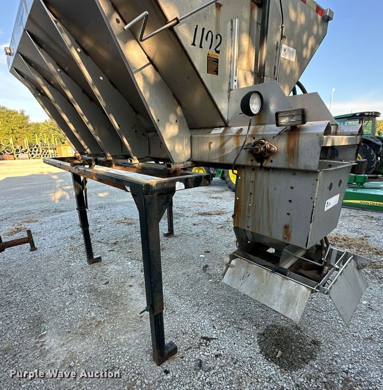 image for item DR2639 Swenson spreader