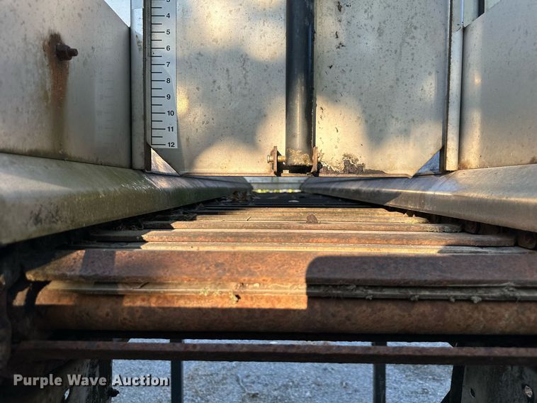 image for item DR2639 Swenson spreader