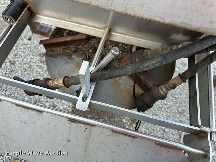 image for item DR2639 Swenson spreader