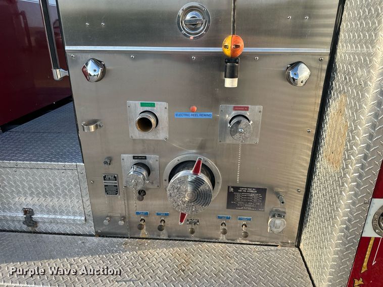 image for item DR2660 1990 Simon-Duplex Pumper Tanker pumper fire truck