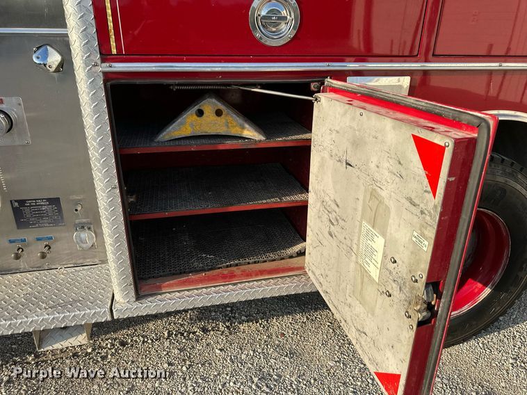 image for item DR2660 1990 Simon-Duplex Pumper Tanker pumper fire truck