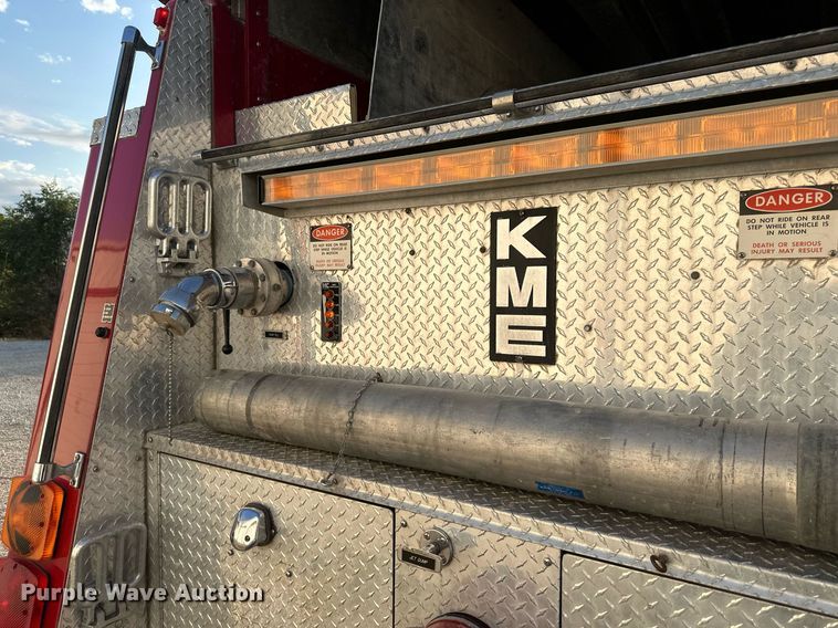 image for item DR2660 1990 Simon-Duplex Pumper Tanker pumper fire truck