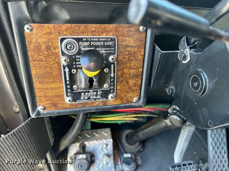 image for item DR2660 1990 Simon-Duplex Pumper Tanker pumper fire truck