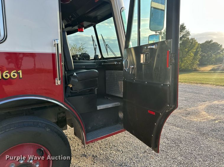 image for item DR2660 1990 Simon-Duplex Pumper Tanker pumper fire truck