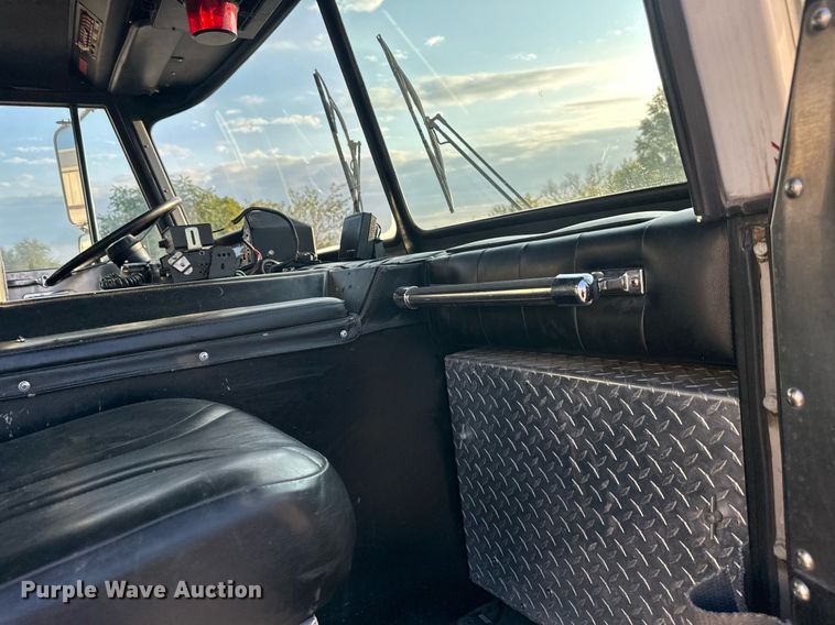 image for item DR2660 1990 Simon-Duplex Pumper Tanker pumper fire truck