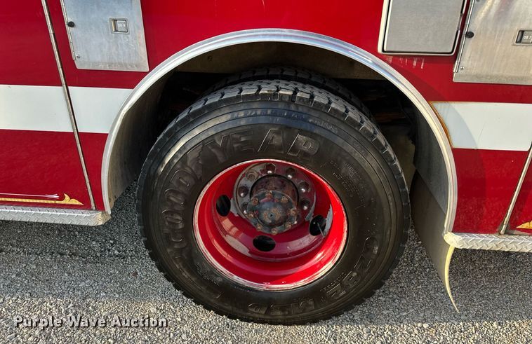 image for item DR2660 1990 Simon-Duplex Pumper Tanker pumper fire truck